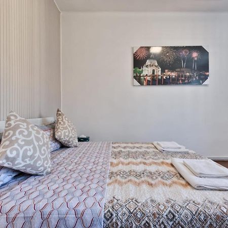 Venice Vacation Apartment Two Bedrooms マルゲーラ エクステリア 写真