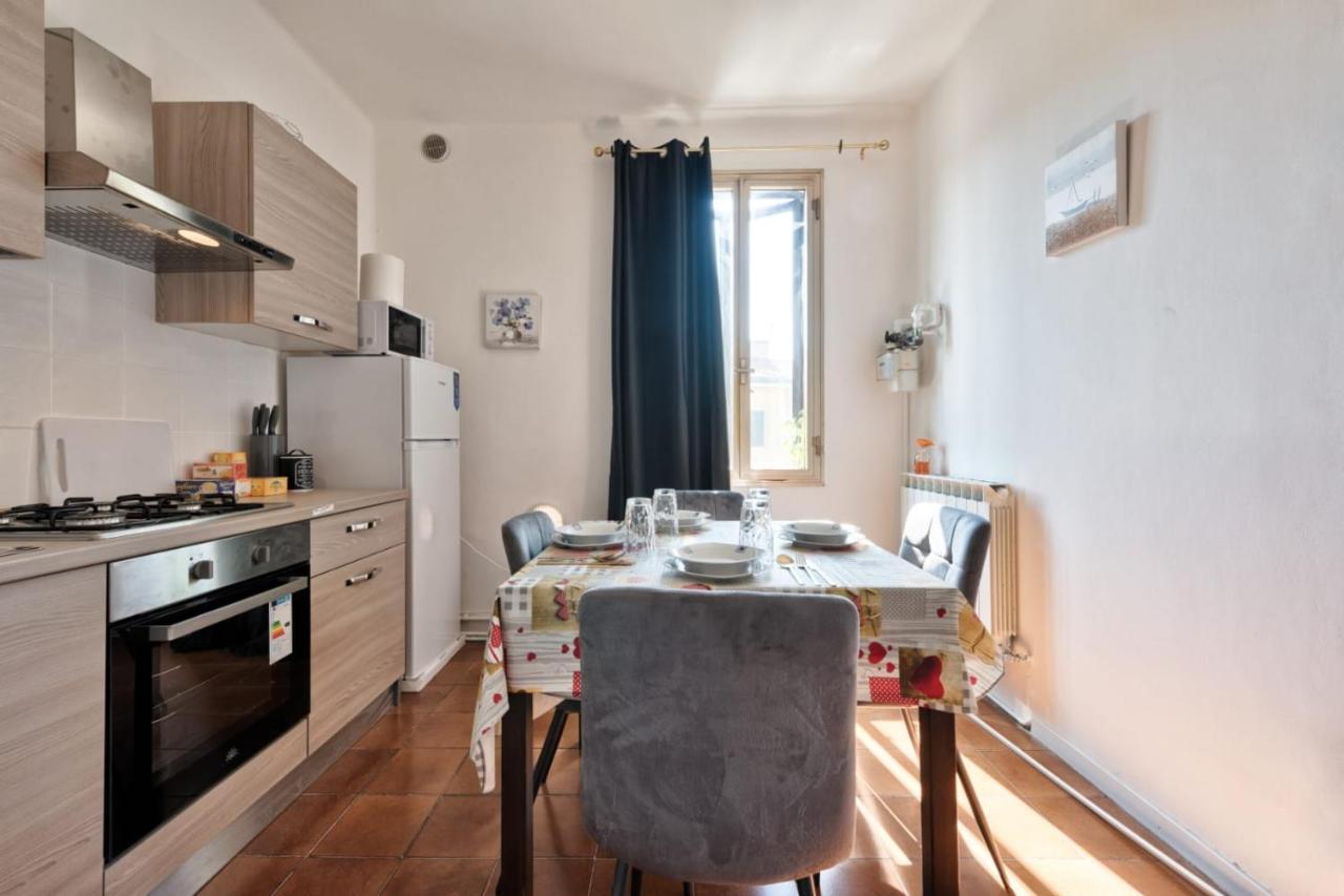 Venice Vacation Apartment Two Bedrooms マルゲーラ エクステリア 写真